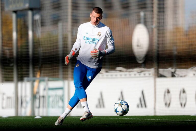 Шанс для Луніна: українець зіграє замість Куртуа в матчі ЛЧ