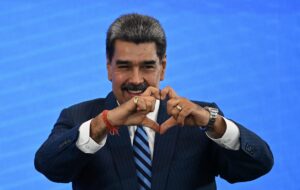 Новини світу - США допускають утечу Мадуро в Росію - ЗМІ