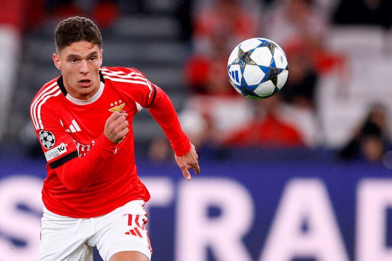 Судаков висловив підтримку команді після поразки від Баєра: Лажають усі