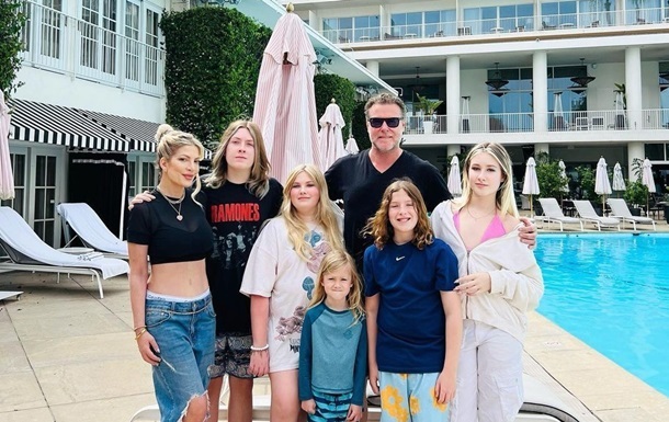 Торі Спеллінг і Дін МакДермотт офіційно розлучилися