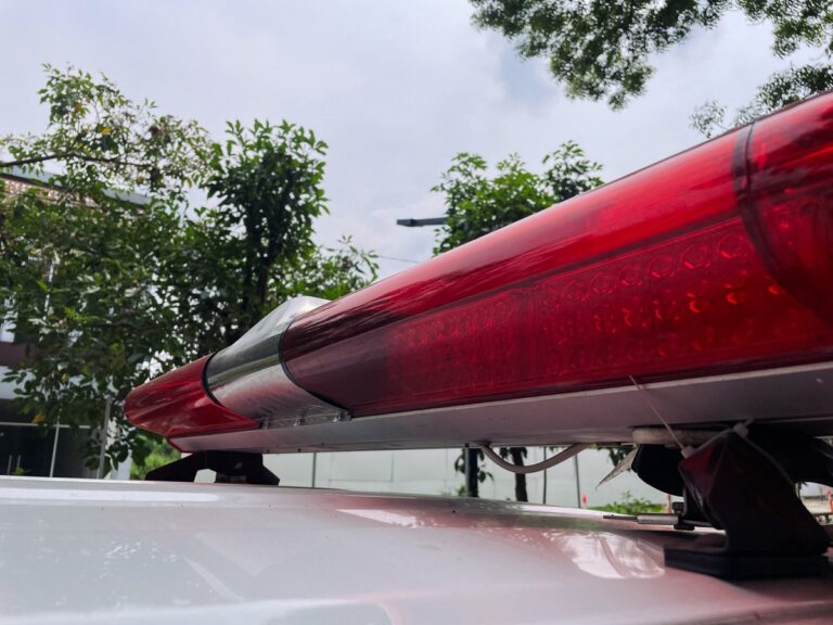 У Джакарті стався вибух у мечеті, десятки постраждалих