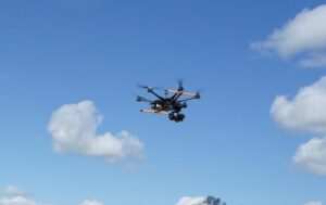 Новини світу - У Швеції дрон облив фарбою віллу торговельної делегації РФ