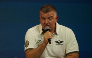 Новини бізнесу - Виробник ракети Фламінго розповів про пропозиції Міндіча