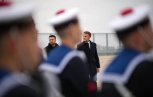 Зеленський прибув у Париж і зустрівся з Макроном