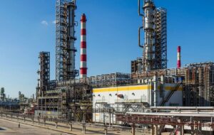 Зупинив роботу НПЗ, що постачає Москві паливо – ЗМІ