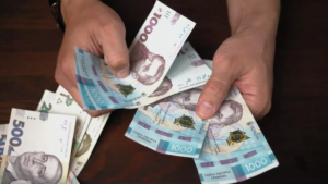 Без категорії - Бюджет 2026: які зарплати отримуватимуть військові, вчителі та лікарі
