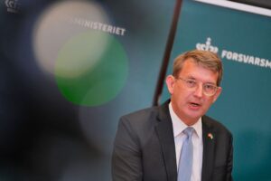 Новини світу - Данія майже вдвічі скоротить допомогу Україні