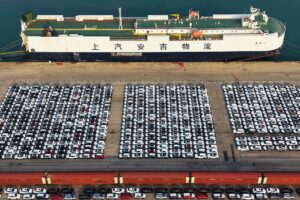 Авто новини - Китай удвічі скоротив постачання авто до Росії