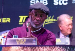 Леннокс Льюїс відзначив значущість Усика для світового боксу