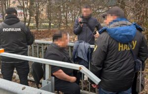 На Закарпатті затримали суддю, який вимагав від підприємців “конфетки”