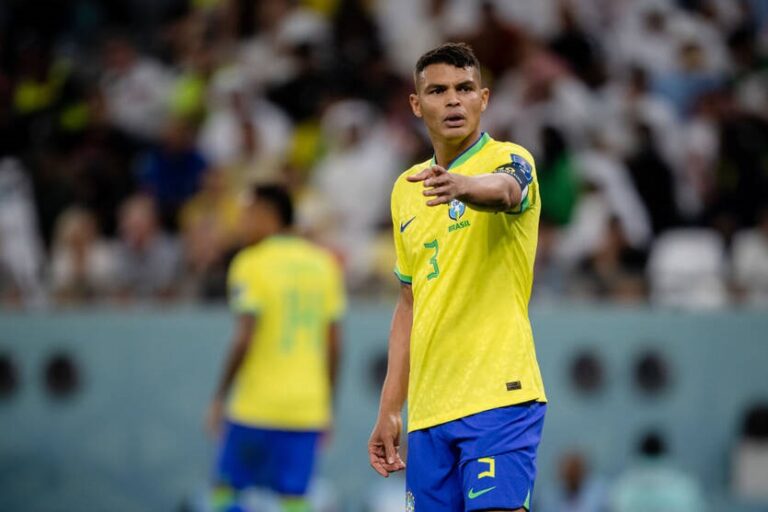 Офіційно: Тьяго Сілва знову гратиме в Європі