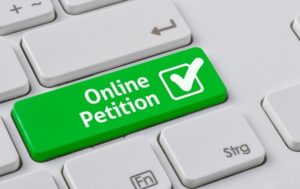 Петиція про заборону російськомовних версій сайтів зібрала необхідні голоси