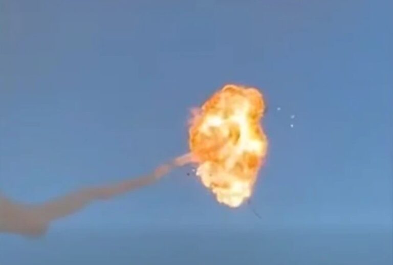 Повітряні сили показали ефектне збиття дронів РФ