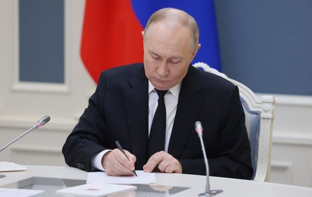 Путін наказав направити резервістів на захист “критичних об’єктів” РФ