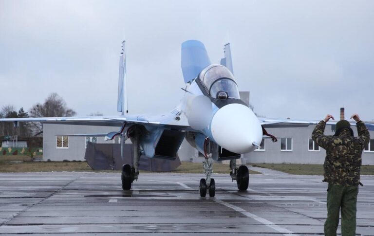 Росія передала Білорусі третю партію винищувачів Су-30СМ2
