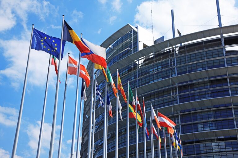 Сім країн ЄС офіційно підтримали репараційний кредит Україні