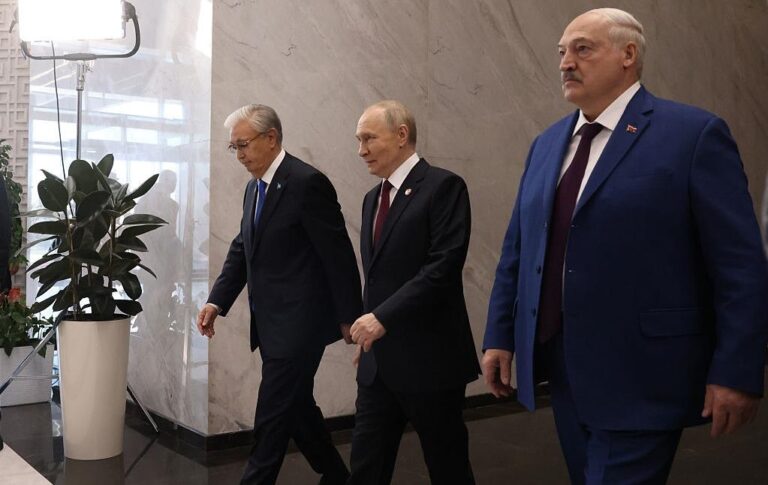 США пропонували Лукашенку в обмін на політв’язнів ліки для схуднення – ЗМІ