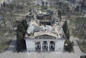 Новини світу - "Танці на кістках": МЗС різко відреагувало на захід у Маріуполі