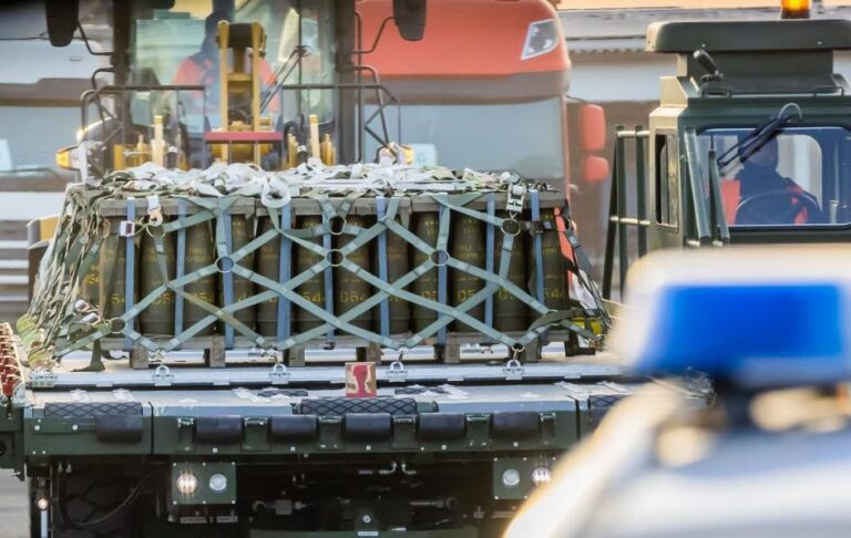 Україна просить до кінця року €1 млрд на американську зброю – ЗМІ