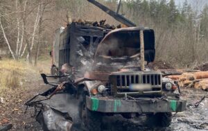 Новини України - В Ізюмі дрон росіян вдарив по вантажівці: є жертви