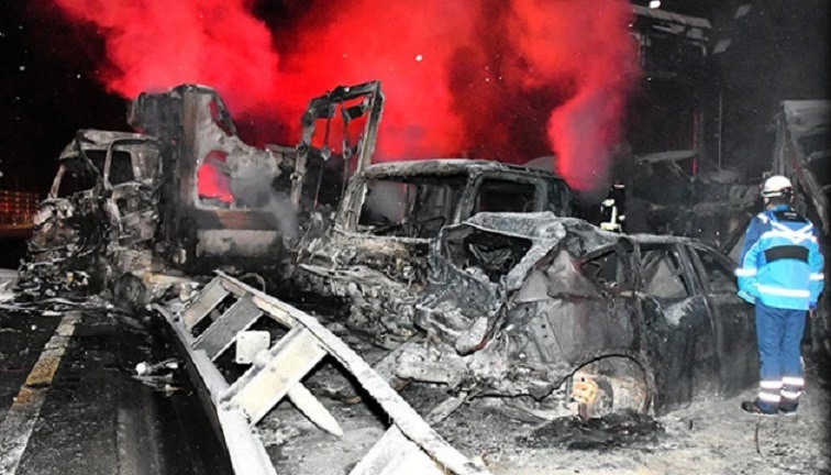 В Японії сталася ДТП за участю понад 50 авто, є загиблі