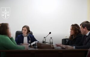 Залишила доньку помирати після побоїв вітчима: в Ужгороді засудили матір