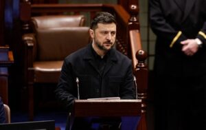 Зеленський зробив заяву про “мирний план”