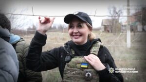 Запорізька ювенальна поліцейська Юлія Никоненко рятує дитинство під ворожими обстрілами