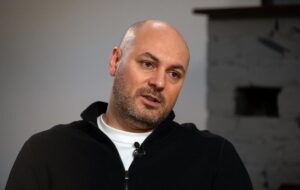 Детективу НАБУ Магамедрасулову суд продовжив запобіжний захід