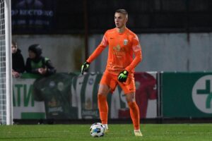 Карпати врахували гру свого воротаря і півзахисника і залишили їх у команді