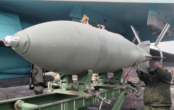 Харків зазнав удару КАБів, є жертви