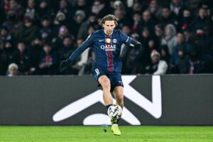 Новини спорту - Невдалий вечір Забарного: низькі оцінки за паризьке дербі