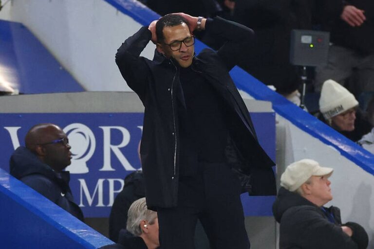 Новий тренер Челсі вважає, що проблема команди полягає в захисниках