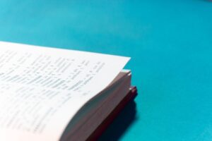 Оксфорд назвав дитяче слово 2025 року: ним став “мир”