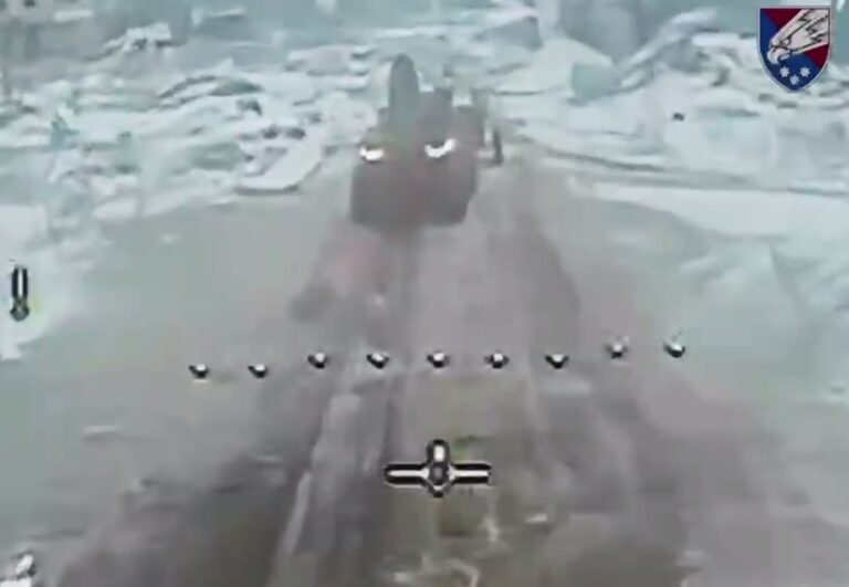 Пілоти ЗСУ знищили російську колону квадроциклів