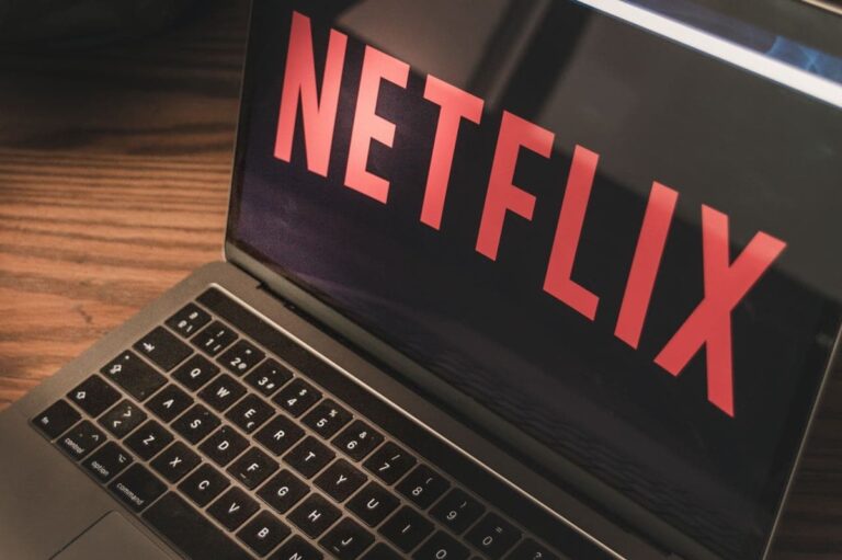 Подивитись за вихідні: десять вартих уваги міні-серіалів Netflix-2025