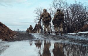 Новини України - Президент пропонує Раді продовжити воєнний стан