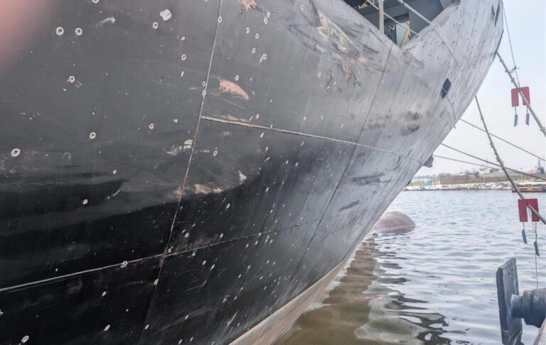 Росіяни атакували балістикою порт Чорноморськ