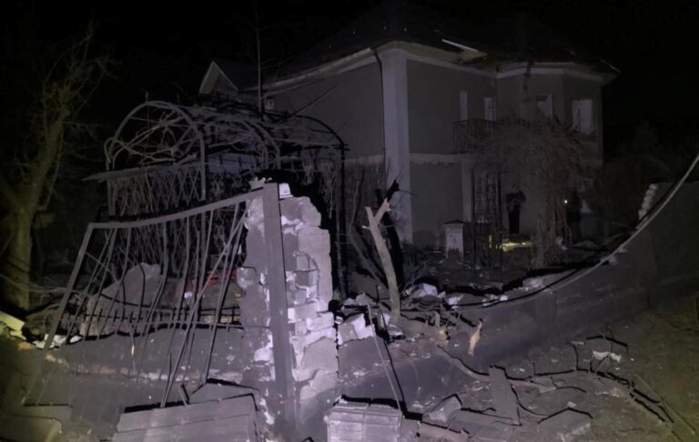 Росіяни вдарили по Дніпропетровщині: двоє загиблих