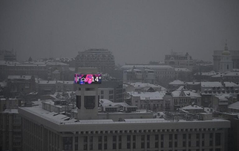 Стало відомо, де в Україні найдовші відключення