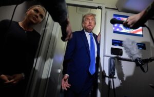 Новини світу - Трамп: Я не вірю, що Україна атакувала резиденцію Путіна