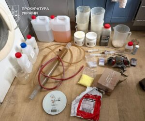 У Києві викрили лабораторію з амфетаміну в орендованій квартирі