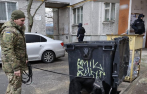 У Миколаєві знайшли новонароджену дитину в смітнику