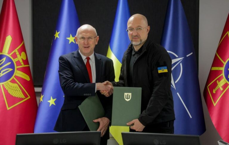 Україна і Британія підписали документ щодо оборони