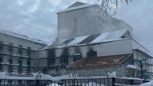 В російському Сиктивкарі стався вибух в будівлі МВС: є потерпілі