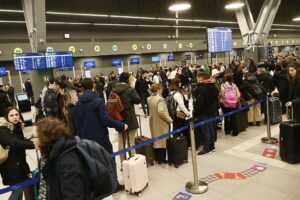 Новини світу - Збій радіочастот паралізував авіасполучення в Греції