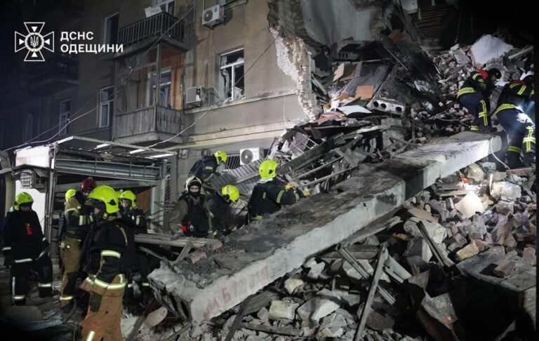 Зеленський відреагував на нічні удари “шахедів”