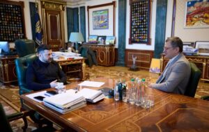 Новини України - Зеленський зустрівся з ексголовою МЗС Кулебою