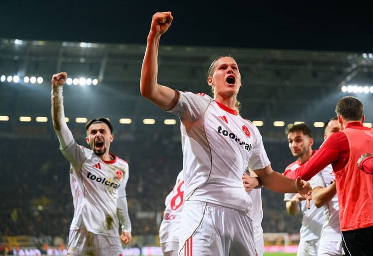 Зимові зміни: український форвард може піти в оренду