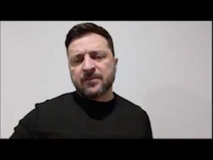 Володимир Зеленський відзначив рятувальників у вечірньому зверненні